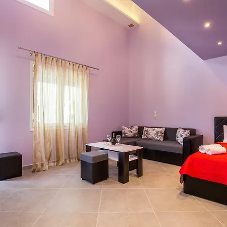 Apartment Dimitris *