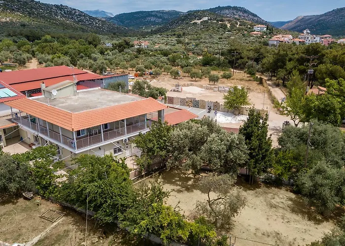 Dimitris アパート