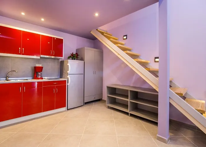 アパート Dimitris